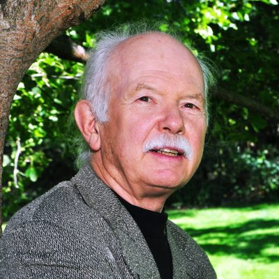 MD and psilocybin facilitator with decades of psychedelic experience and clinical care, trained with SubtleWinds and now teaching Neuroscience and Pharmacology. At Vital Reset in Oregon, he provides safe psilocybin treatment and supports clients from all backgrounds through trauma-informed, medically grounded care.